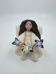 Kneeded Angels Friendship Angel Decorative Figurine W/ Flowers # 6005