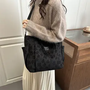 Large Capacity Shoulder Crossbody Handbag, Fashionable Simple Casual Shopping Floral Design Travel Bag, Vintage Flower Mommy Bag for Baby Bottles and Diapers, Travel Diaper Tote, Vintage Diaper Bags, Mummy Bag