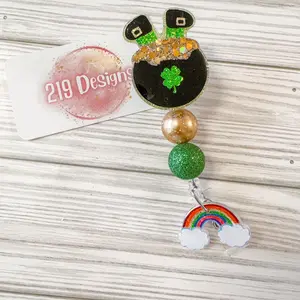 Pot of gold St. Patrick’s Day Badge Reel
