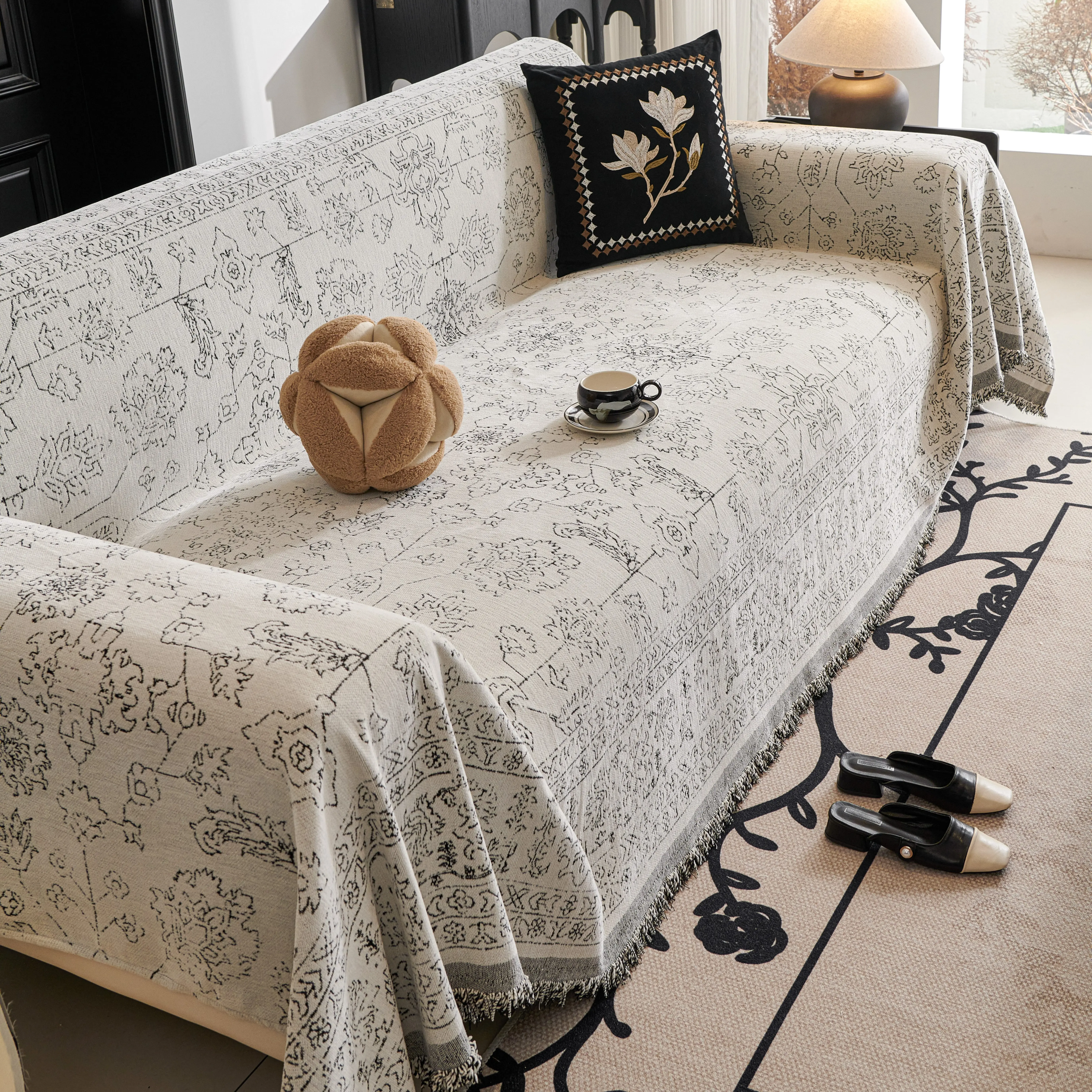 【SlumberHome】Plant Floral Pattern Chenille Sofa Cover, 1 Count Modern Couch Cover for Sofa, Home Living Room Protector & Decoration Supply #TikTokShopBlackFriday, Plant Floral Pattern Sofa Cover