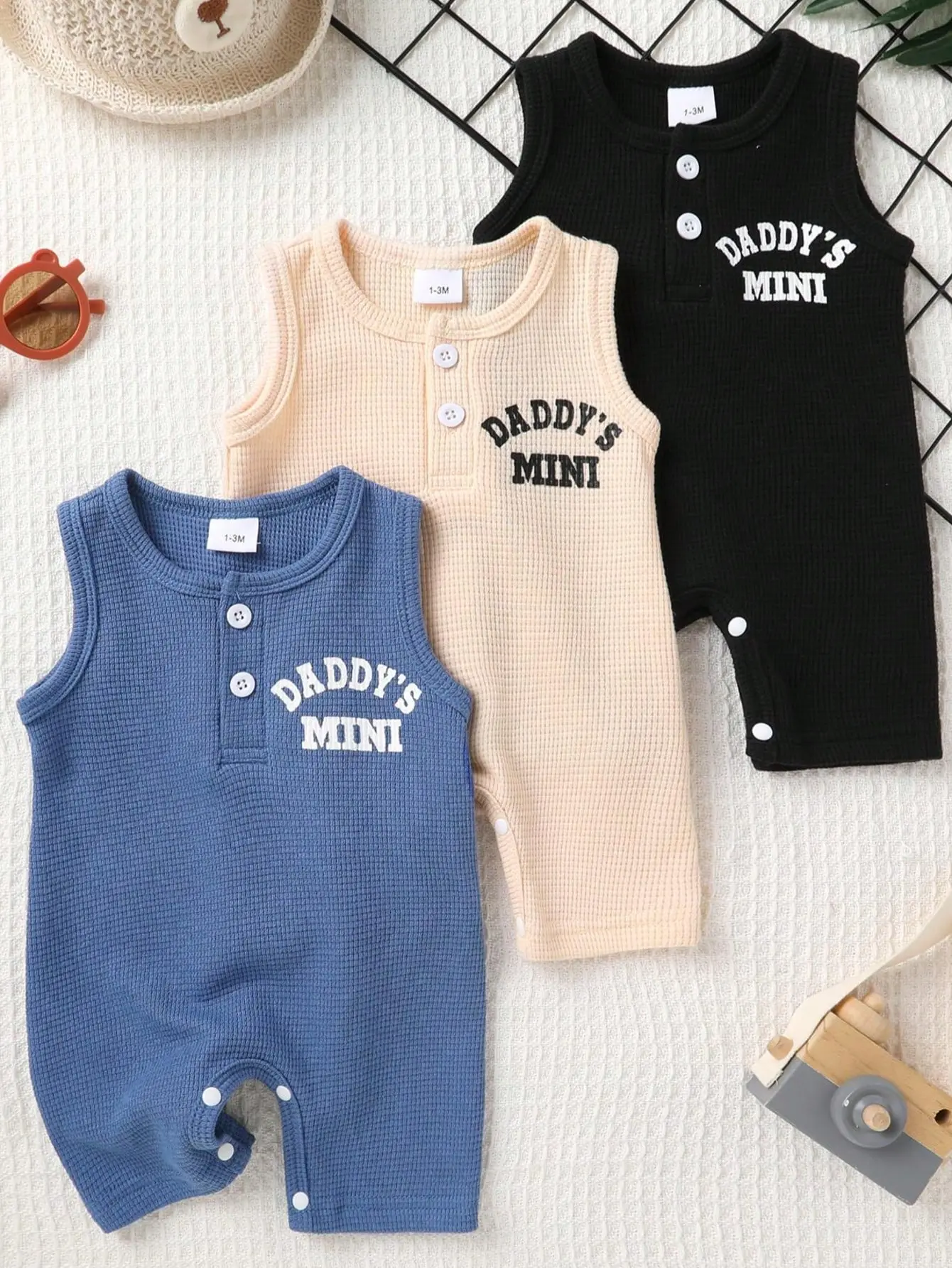 3pcs, Cute Baby Boy Clothes, Casual, Stylish, Soft, "DADDY'S MINI"Slogan Print Button-Up Crew Neck Sleeveless Jumpsuit Shorts, Baby Stuff, Newborn Baby Boy Clothes, Suitable Summer For Everyday Wear, Outdoor Activities, Photograph, Vacations, Parties