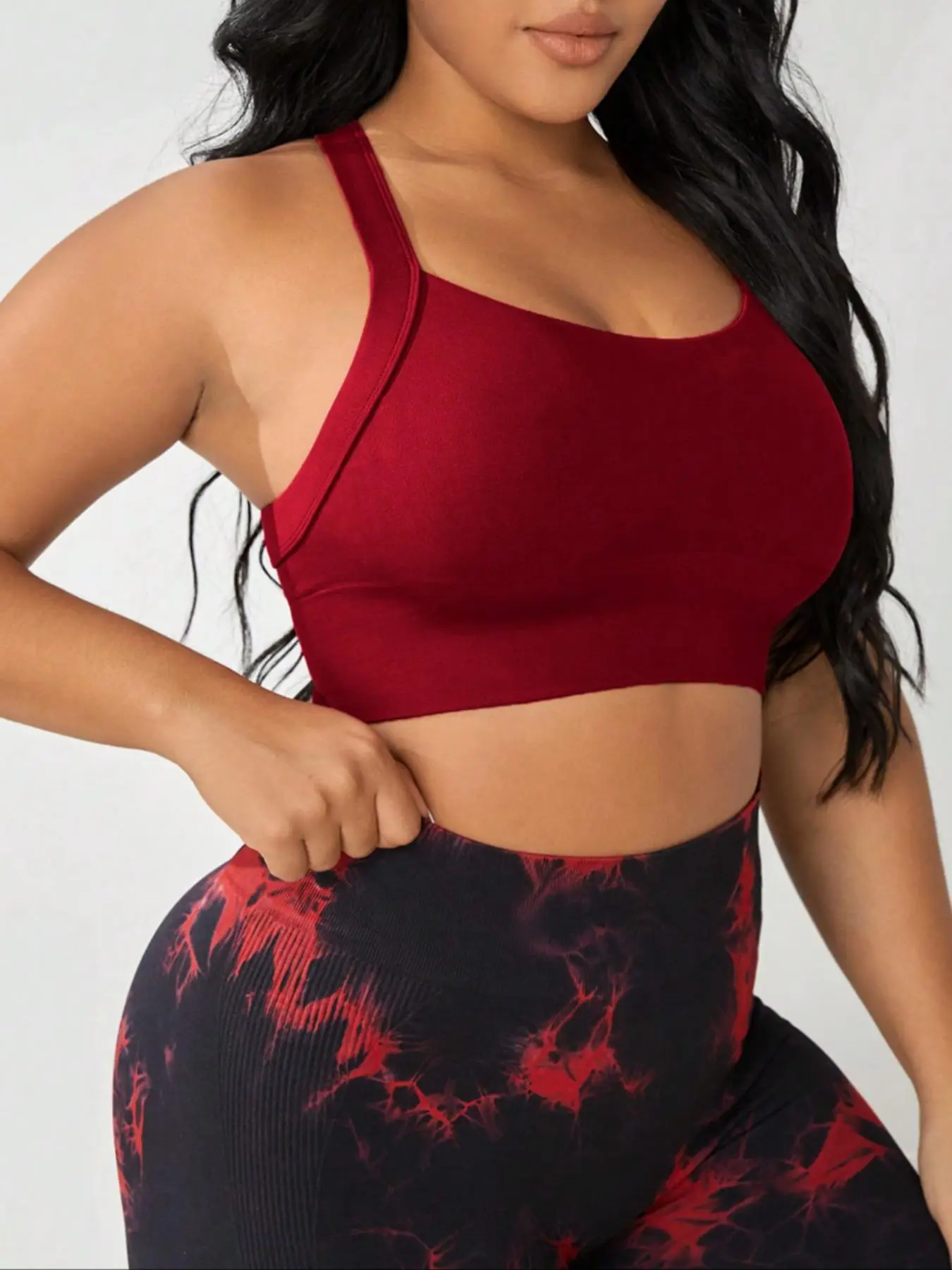 Plus Size Criss Cross Cut Out Sports Bra, Sporty Comfortable Breathable High Stretch Bra for Pickleball Tennis, Women's Sport & Outdoor Clothing