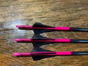 Deluxe Axis Match 4mm Custom Made Hand Fletched Match Grade 6 arrows