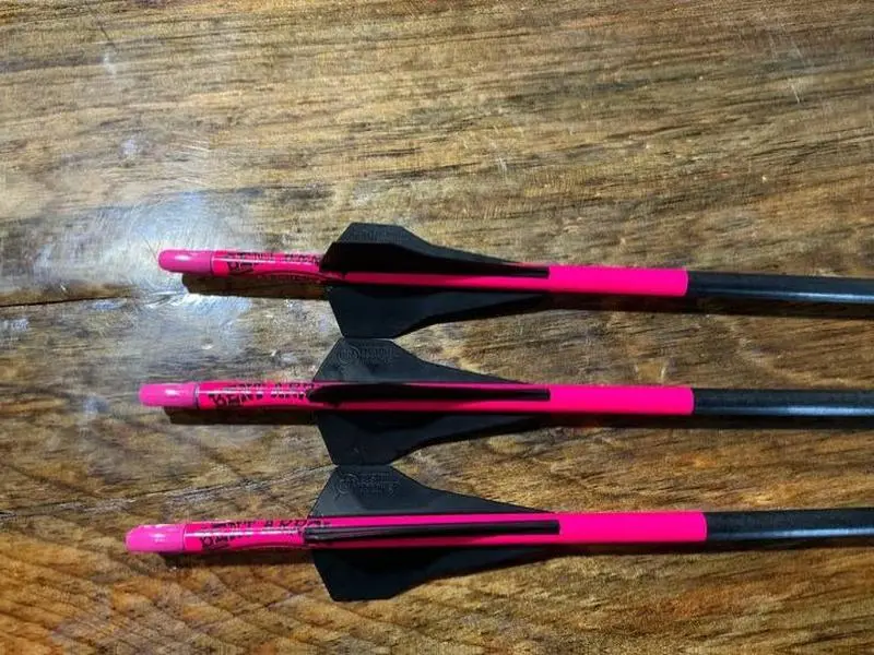Axis Match 4mm Custom Made Hand Fletched Match Grade 6 arrows