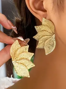 Luxurious Leaf-Shaped Earrings with Fan-Like Texture, Alloy Material, Leaf Shape Design, Elegant Jewelry for Women, Perfect for Special Occasions and Everyday Wear