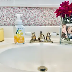 Customizable Photo Flower Vase for Personalization - Decorative Accessory for Home Use