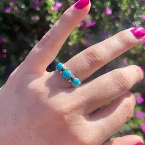 Navajo Artist R King- Signed- Turquoise Sterling Ring size 9