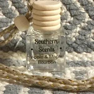 Southern Scents Apple & Maple Bourbon Car Diffuser
