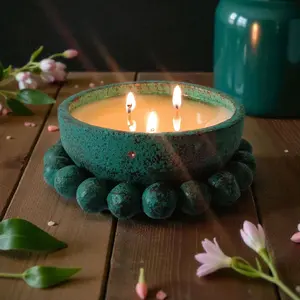 Rustic Serenity 18oz Mahogany Teakwood Candle