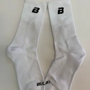 BULKI UNISEX CREW SOCKS (3 Pack)