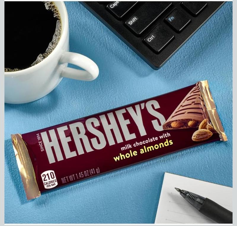 HERSHEY'S 36 BARS milk chocolate with whole almonds Snack Bonbon