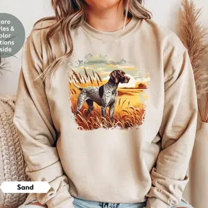 Retro German Shorthaired Pointer Dog Sweatshirt, Nineties Vintage GSP Duck Hunting Outfit, Boho 90s Nostalgia Unisex Crewneck Sweatshirt #360