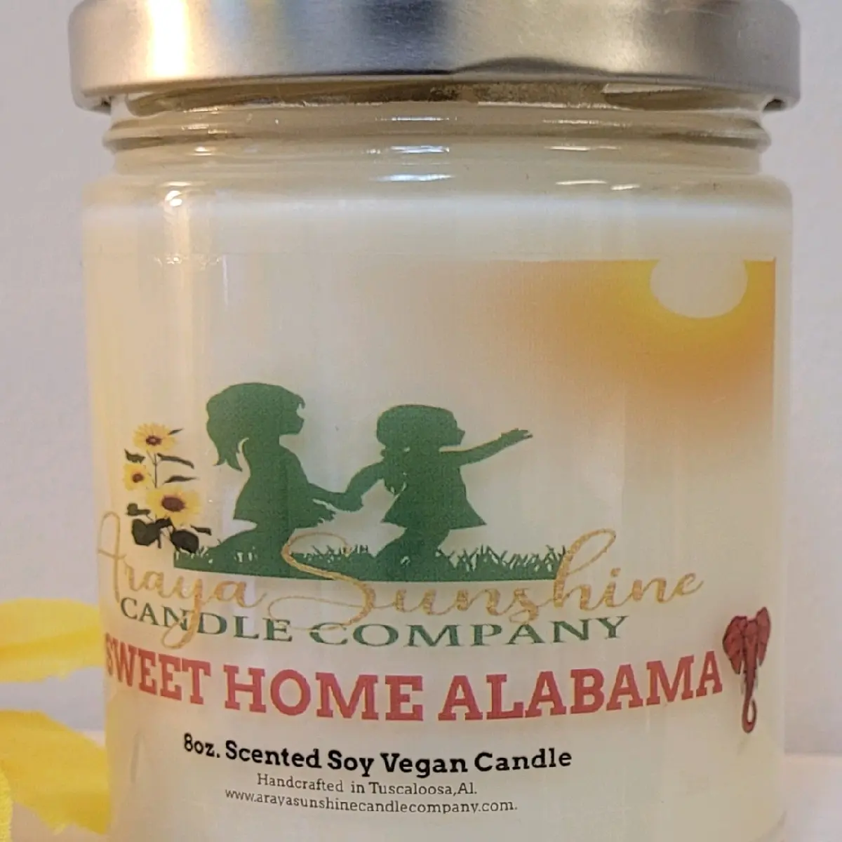 Sweet Home Alabama scented soy vegan candle 8oz. Lavender
