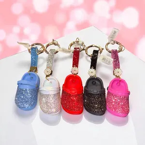 Croc Charm Blink Keychain - Sparkling Rhinestone Baby Shoe Design for Stylish Keychains