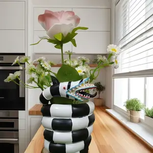 Unique Snake Pattern Resin Plant Pot, Humorous Popcorn Bucket Decorative Ornament, Fun Home Decoration Accessory, Flower Pot