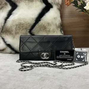Pre-owned CHANEL Classic Flap Long WOC Baguette Shoulder/Crossbody Bag 866