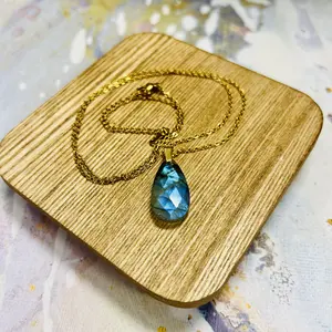 The Seer Labradorite Pendant