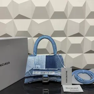 Pre-owned Balenciaga Leather Shoulder Bags 9.06'' R1969 Shoulder Bag C14044840738 0330 T2 Ella