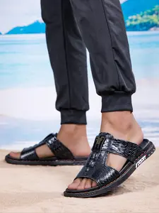 Men's Casual Crocodile Embossed Beach Sandals, Lightweight Comfortable Slippers, Non-slip Slippers for Indoor & Outdoor Wear