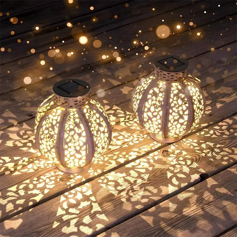 Solar Hanging Light, Vintage LED Light With Handle, Metal Hollow-out Ambient Light For Garden & Yard Decor