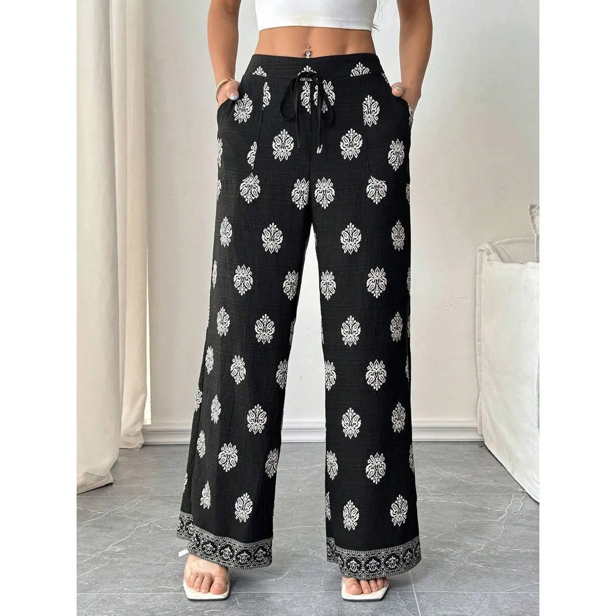 Women’s Low Waist Linen Cotton Blend Bell Bottom Pants Spliced Non-Stretch Flare Long Trousers with Pockets Elegant Commuter City Casual Pants S-5XL