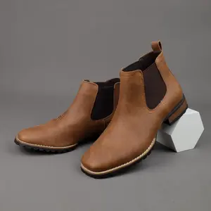 Men’s New Chelsea Boots – Outdoor Casual Short Boots with Stylish Embroidered Pattern, Non-slip and Wear-resistant