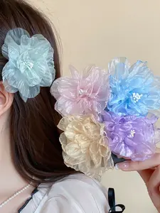 Elegant floral mesh hair clip with simulated single flower design, perfect for taking photos of seaside vacation style, perfect for women and girls, making it an ideal choice for daily wear or special occasions