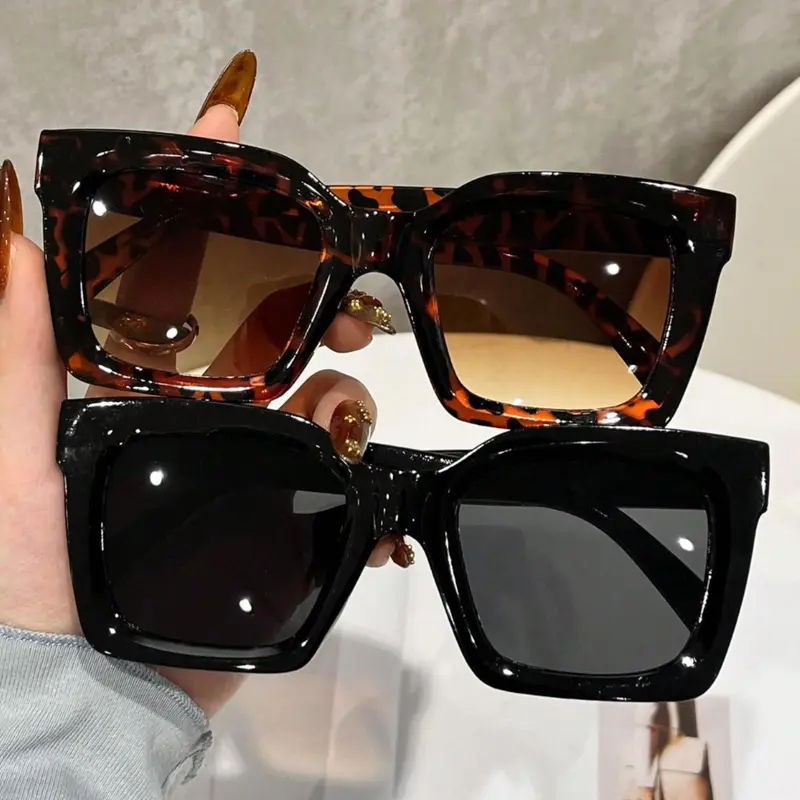 2 Pack Stylish Classic Sunglasses Frames for Women, Ideal for Outdoor Parties, Vacations, Driving and Fishing, Unisex UV100 Protection