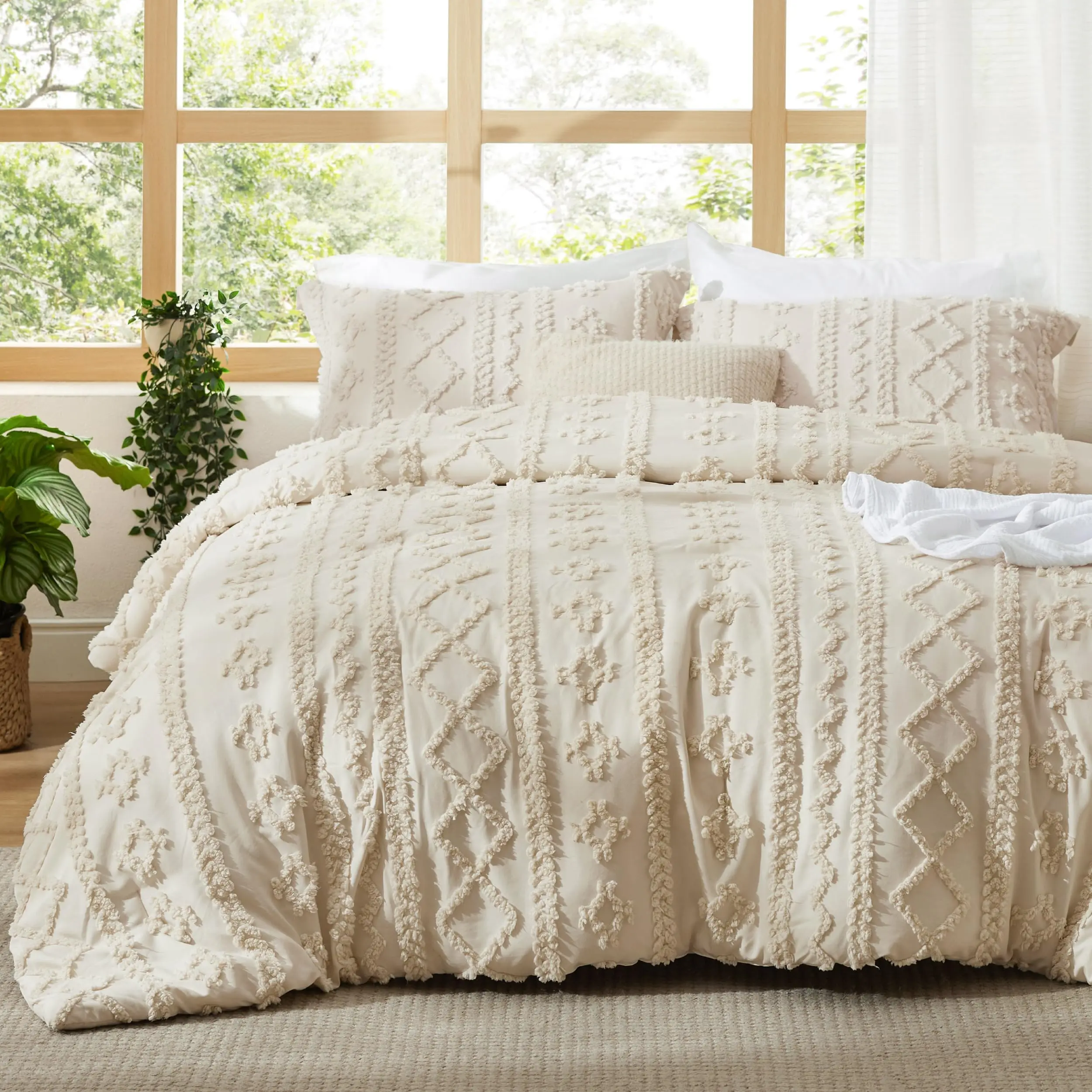 Bedsure Tufted Boho Comforter Set Decorative Bedding Set - Boho Bed Set, 3 Pieces Farmhouse Shabby Chic Embroidery Bedding, Soft Jacquard Comforter for All Seasons