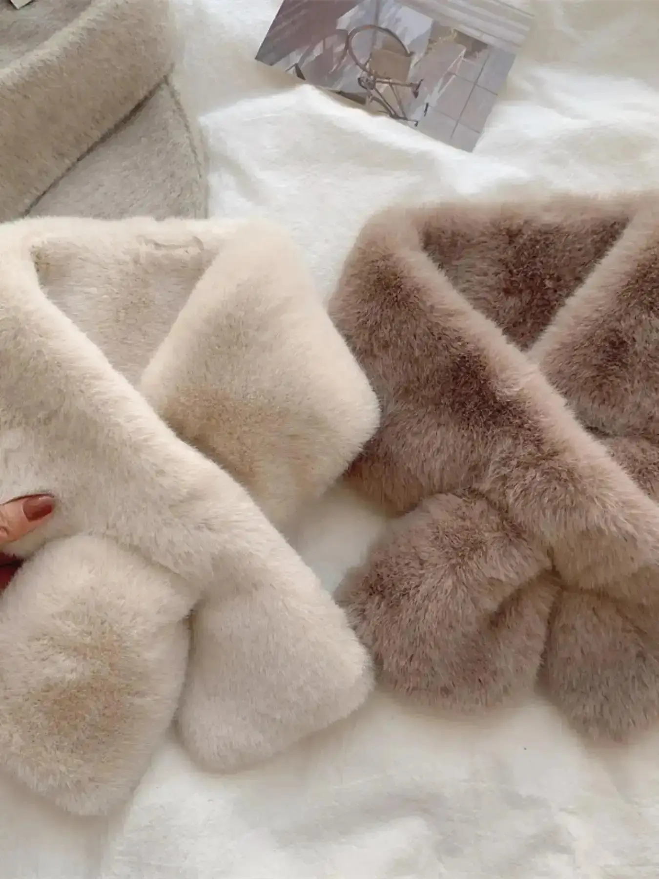 Women's Winter Plush Scarf, Fluffy Soft Scarf, Versatile Thick Scarf for Warmth, Solid Color Neck Cover, Cute Fitted Style Plush Scarf for Girls & Students, Women Warm Winter Coat, Cold Weather Fleece Wear