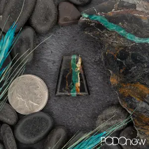 Blue Diamond Turquoise Cabochon 13.50 Carats