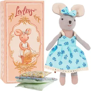 LEVLOVS Mouse in a Box Mouse Jasmina in a Gift Box with The Bedding