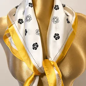 Soleil Élégance Scarf