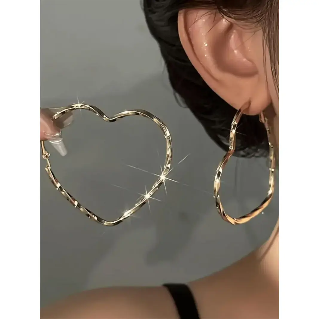 Veliora Gift B Oversized Heart Hoop Earrings for Women, Trendy Metallic Twisted Earring, Party Jewelry, Fashion Jewelry Party Retro Round Set y2k bracelet men jade Adjustable Rate Couples