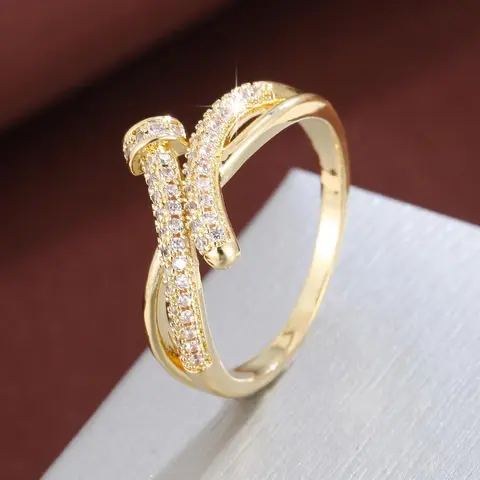 Women's Elegant Nut Design Rhinestone Decorated Ring, Beautiful Rings, Exquisite Trendy Ring, Fashionable Jewelry for Women As Gift, Geometric Design Ring, Statement Rings, Maximalist Jewelry, Copper Rings