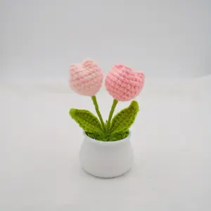 Crochet Tulip Flower Potted Plant Ornament, Handmade Knitted Tulip Flower Ornament, Cute Car Desktop Decor, Decorative Flower for Home, Car Interior Decor Accessory, Artificial Potted Flower, Knitted Artificial Flowers