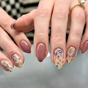 Short Almond Nail Art Stickers, Removable Floral Design, Flower Nails, Easy Wear & Remove, 30 Pieces Set, Perfect for Daily Use, Transferable Nail Art