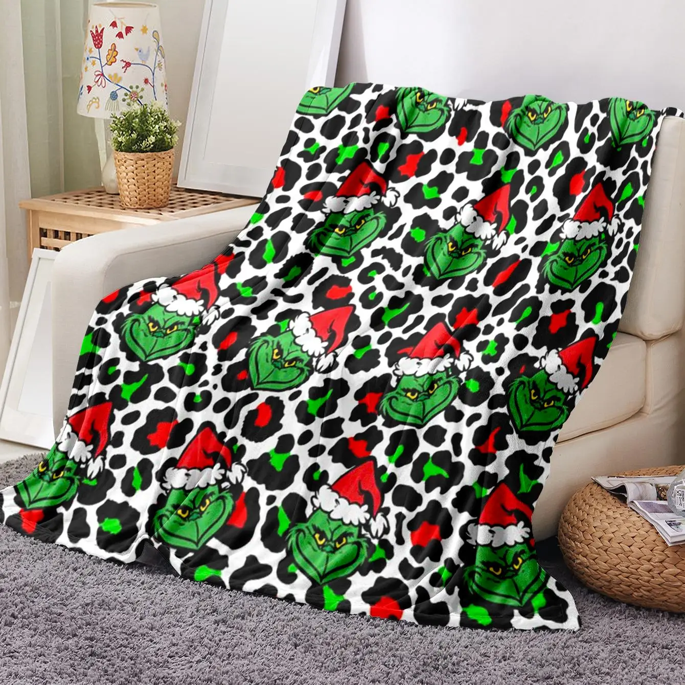 The Grinch Pattern Blanket, 1/2 Counts Soft Comfortable Throw Blanket, Warm Napping Blanket for Home Office Travel Outdoor Camping