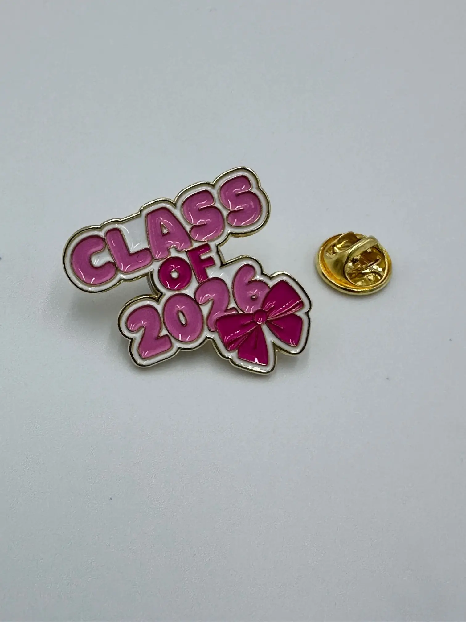 Pink Butterfly Graduation Enamel Pin Brooch for Female - Bubble Letters Glamorous Fashion Collar Clip Accessory (Class of 2026)