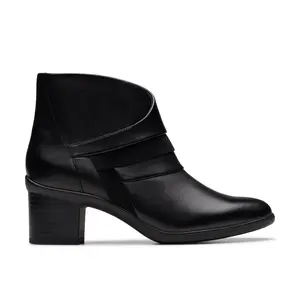 Clarks Womens Shaya Sky Ankle Boots
