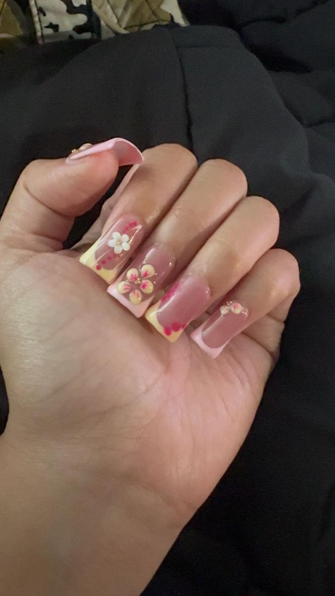 Item: Yellow And Pink 3D Flower And Pink French Tip, S