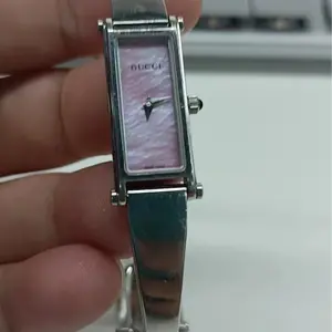 Gucci G-Frame Pink Mother of Pearl Dial Steel Ladies Watch 12x30mm MWP000513