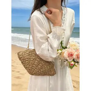 Fashion minimalist straw woven shell-shaped shoulder bag, casual daily easy-to-match handheld beach bag, suitable for seaside vacation