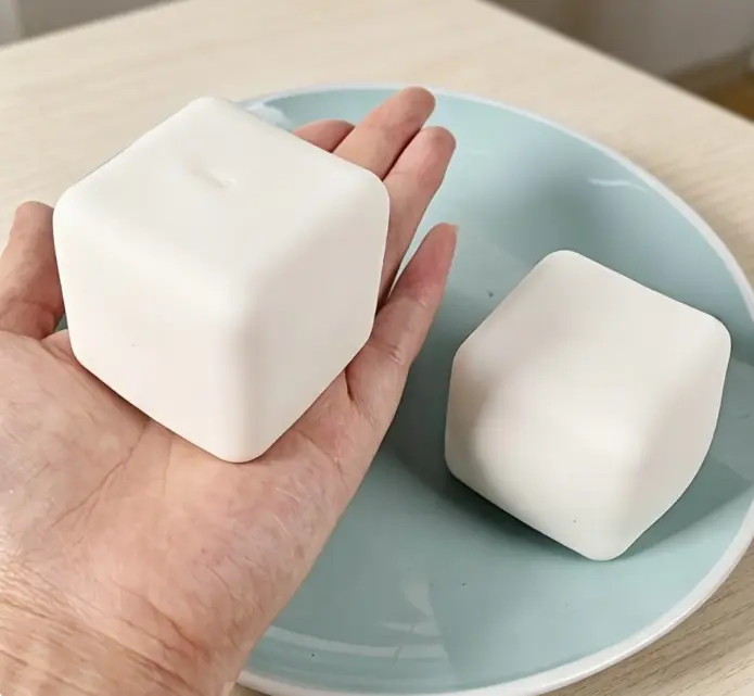 1pc Moldable Slow Rebound Tofu Squeeze Toy, Creative Realistic Tofu Stress Relief Fidgeting Toy, Squishies, Birthday Gift, Christmas Party Favor, Stress Relief Tools, Squishy Fidgets			