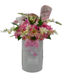 Baby&blooms welcome bouquet in pink