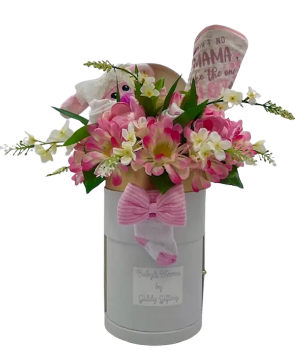 Baby&blooms welcome bouquet in pink