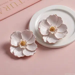 Flower Mold - Elegant beige/white/pink/brown/gray, flexible and sturdy silicone flower candle, soap, gypsum mold, suitable for DIY handicrafts, handmade gifts, - reusable and easy to demold, with exquisite petal and leaf details