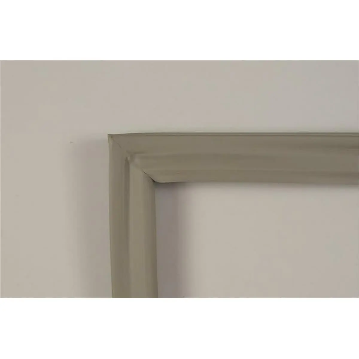 Frigidaire 241786014 Genuine OEM Replacement Freezer Door Gasket - High-Quality Materials, Durable Construction, Maintenance-Friendly, Simple and Reliable Installation, Enhances Equipment Performance