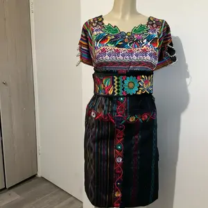 Traje con Regional Guatemalteco , con guipil digital emperlado muy lindo y elegante .