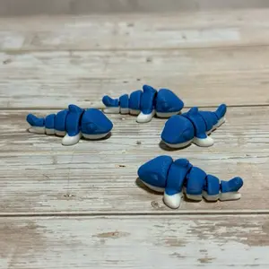 3D Printed Mini Articulated Gummy Shark – Fidget Toy